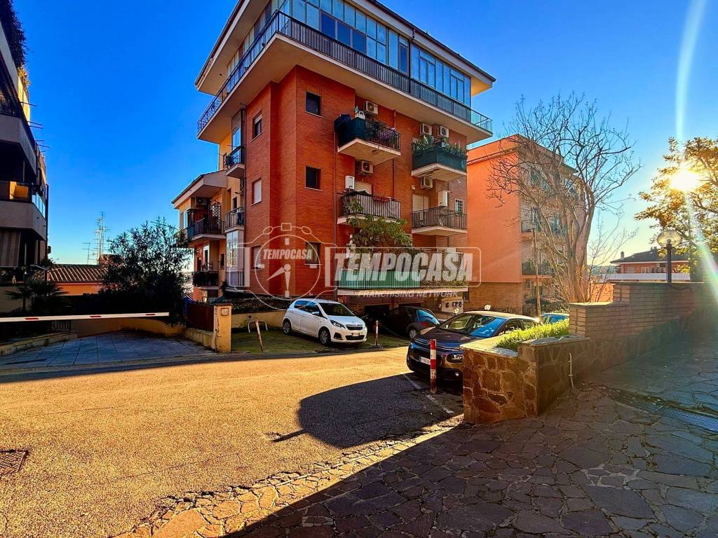 Appartamento a Roma in Via Gradoli 35 - Foto 2