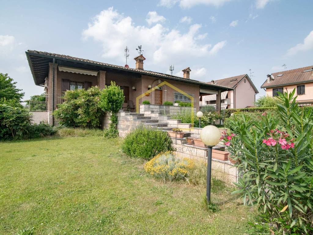 Villa a Giussago in Via Giosuè Carducci, 38 - Foto 3
