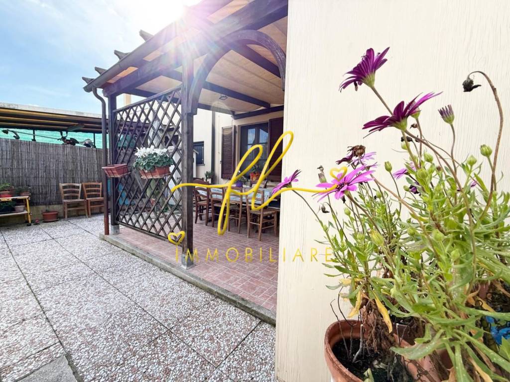 Appartamento a Cecina in Via Pasubio, - Foto 2