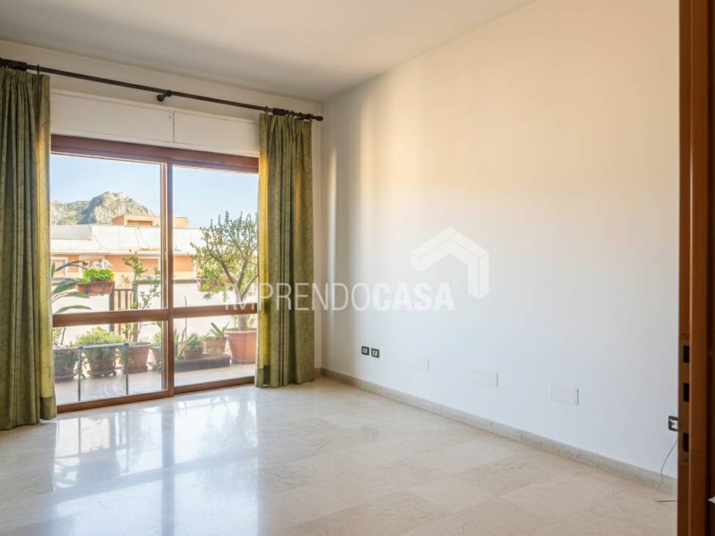 Appartamento a Palermo in Viale delle Alpi, 52 - Foto 2