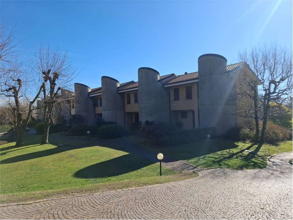 Villetta a schiera a Lesa in Via Alla Cartiera , 44 - Foto 3