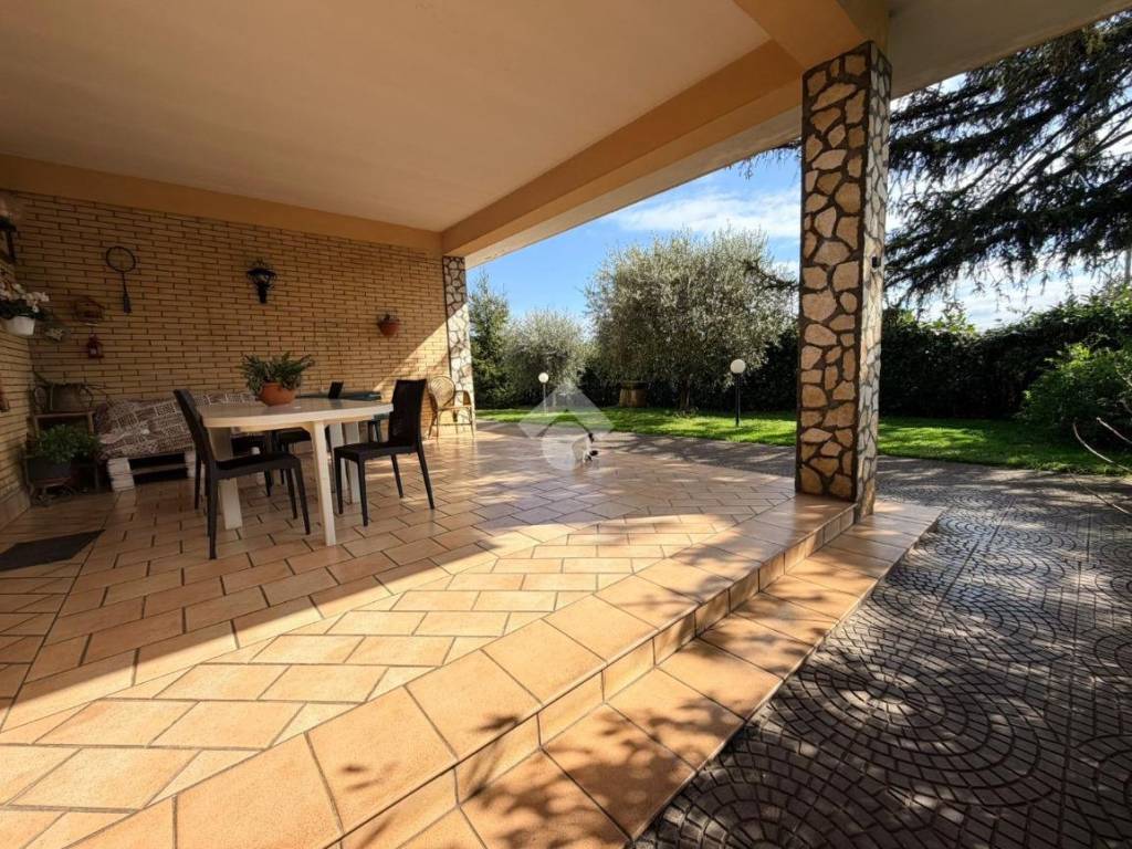 Villa a Ceccano in Via Badia, 153 - Foto 4