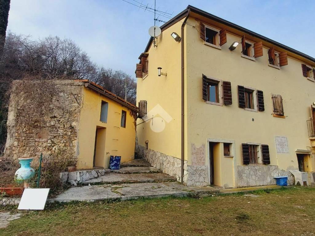 Rustico / casale a Caprino veronese in Via Enzo Ferrari - Foto 3