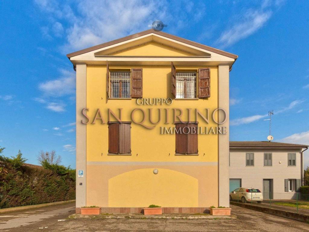 Appartamento a Boretto in PIAZZA ZATTI, 1 - Foto 2