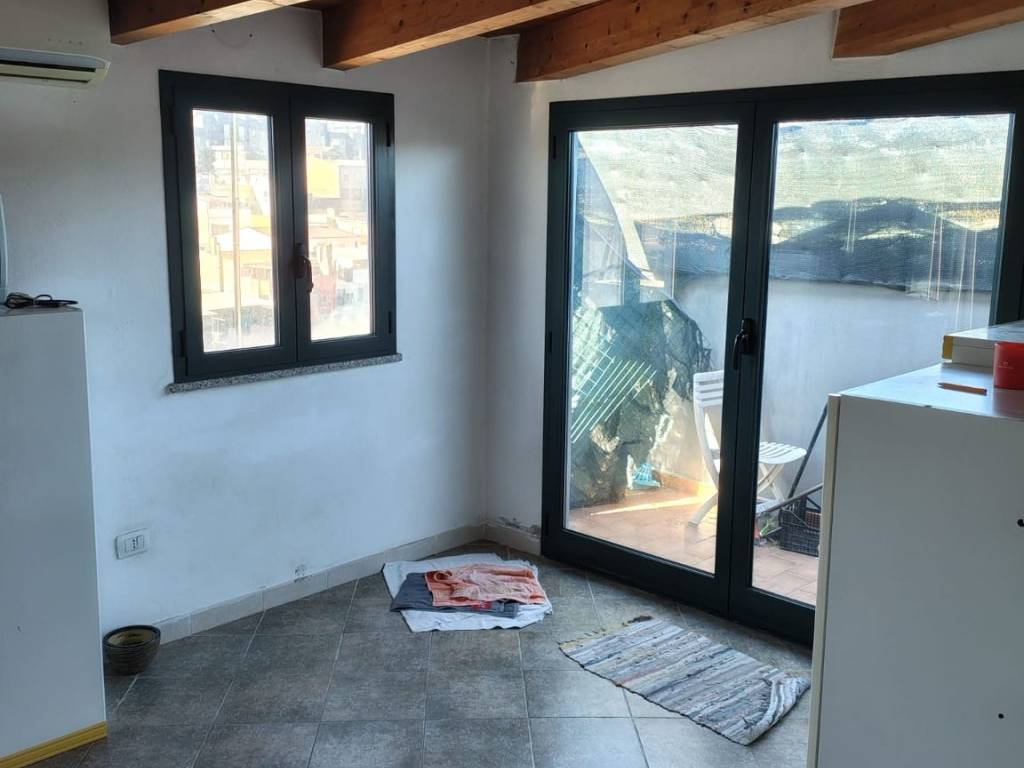 Loft / open space a Cagliari in Via Efisio Melis, 48 - Foto 2