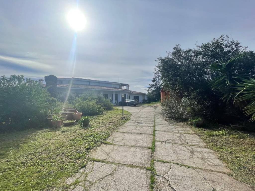 Villa a Olbia in quartiere Santa Maria - Foto 4