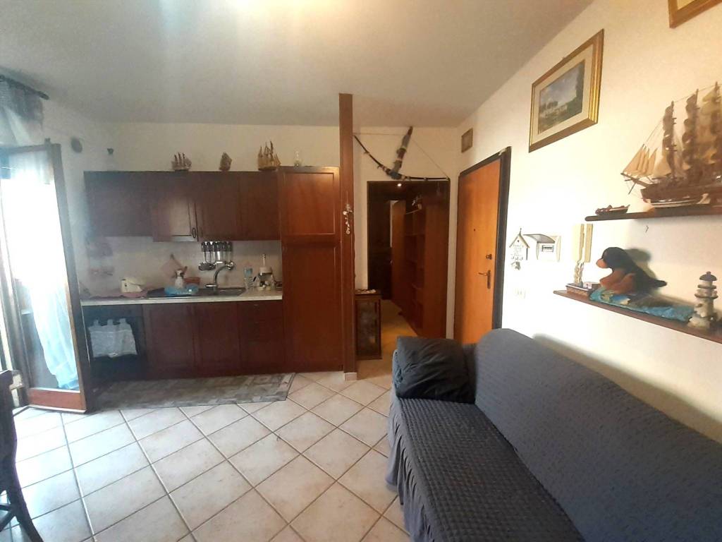 Appartamento a Ardea in Via Ischia - Foto 3