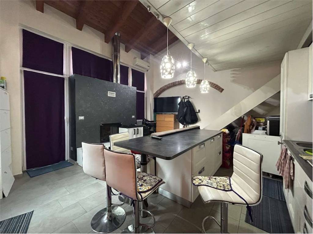 Loft / open space a Moncalieri in VIA DELLA VITTORIA, 18 - Foto 2