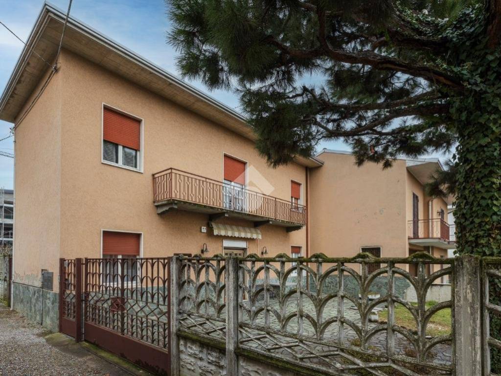 Casa indipendente a Marnate in Via S. Luigi - Foto 2