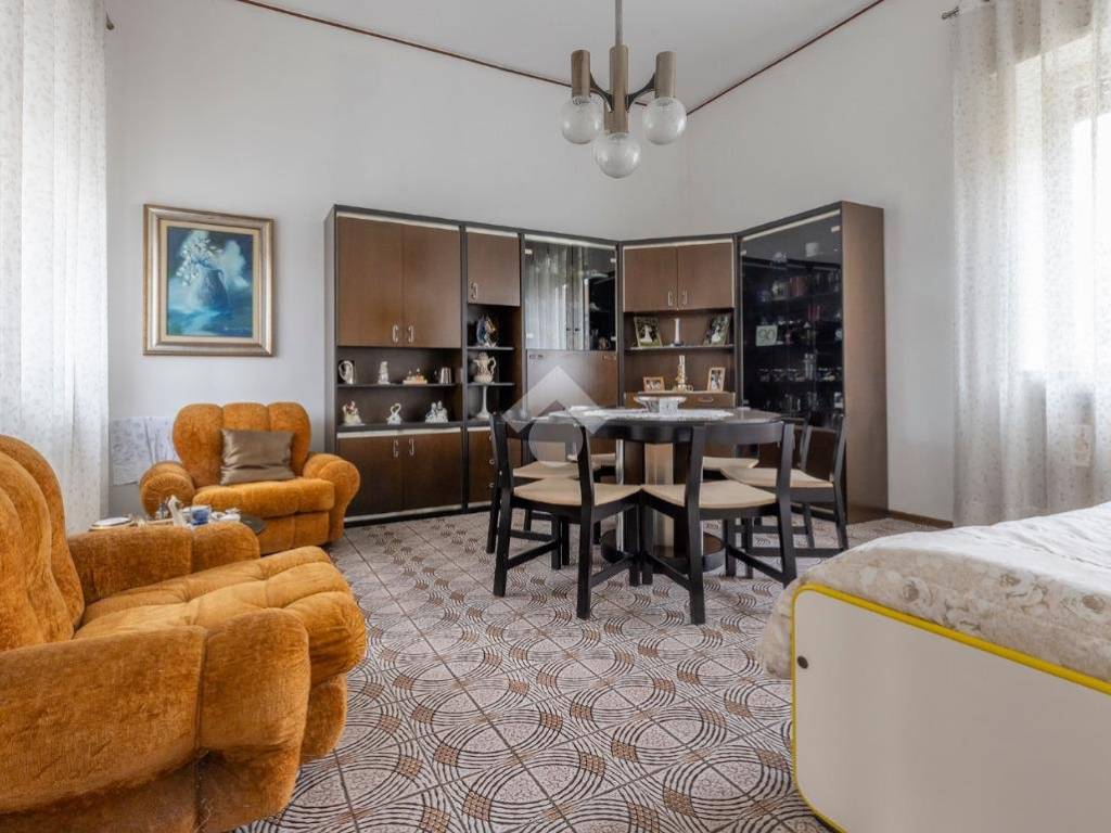 Casa indipendente a Marnate in Via S. Luigi - Foto 5