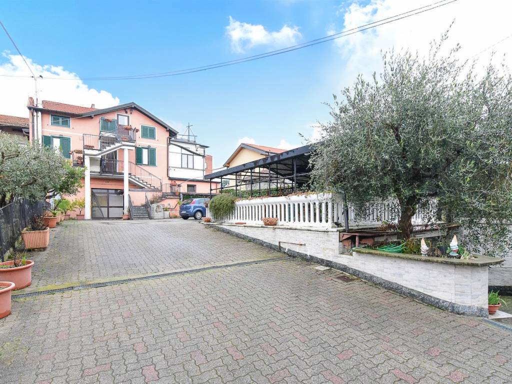 Villa a Erba in Via Lecco - Foto 2