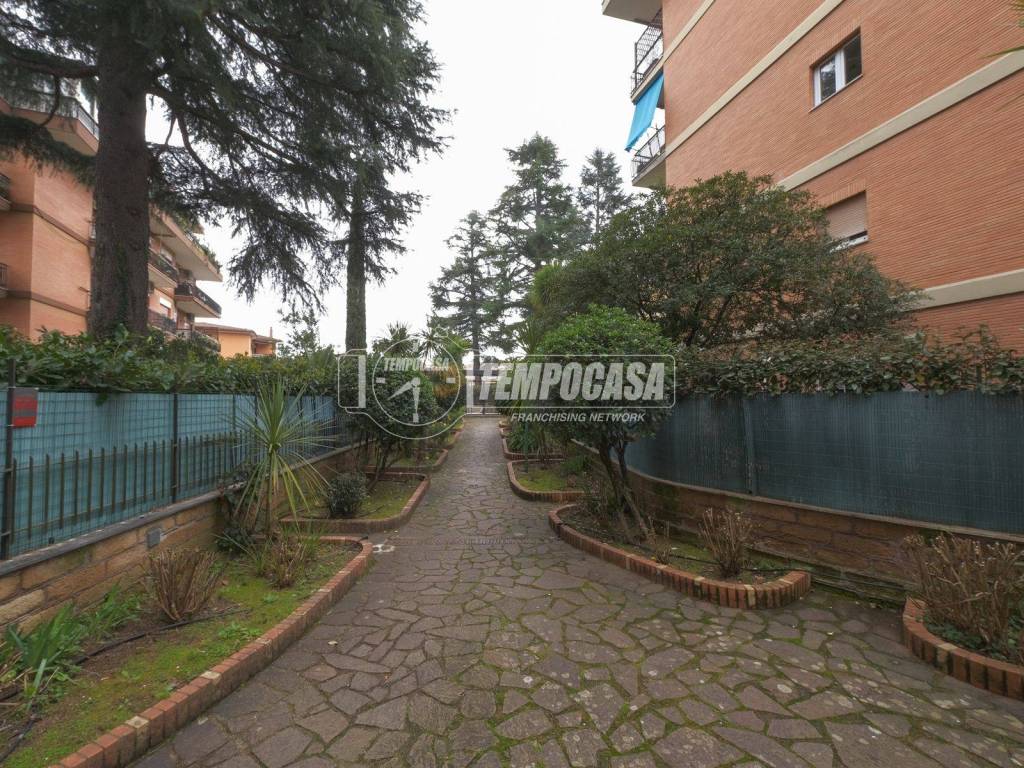 Appartamento a Roma in Via dei Due Ponti 200/E - Foto 2