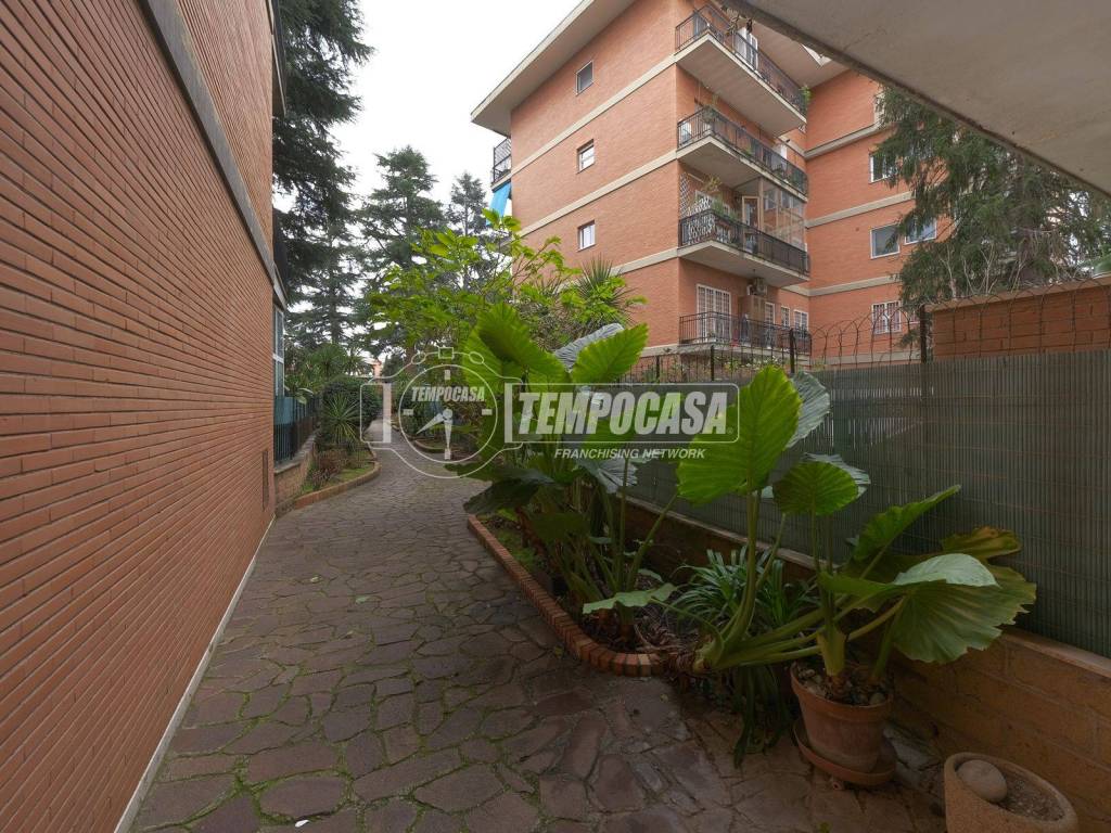 Appartamento a Roma in Via dei Due Ponti 200/E - Foto 4