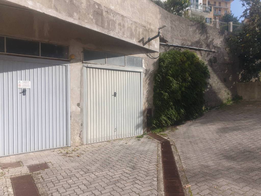 Box / garage a Genova in Via Giulio Tanini, 39 - Foto 5
