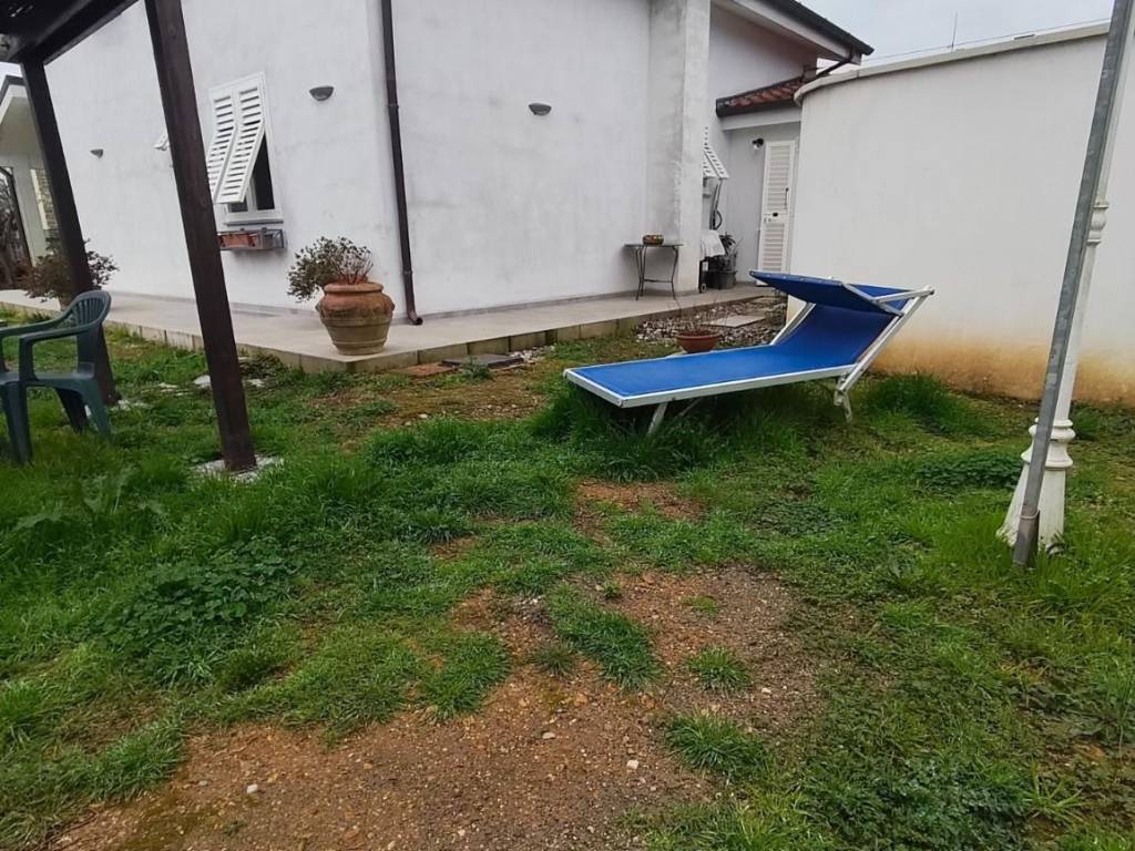 Villa a Lucca in Via Sarzanese, 2998 - Foto 2