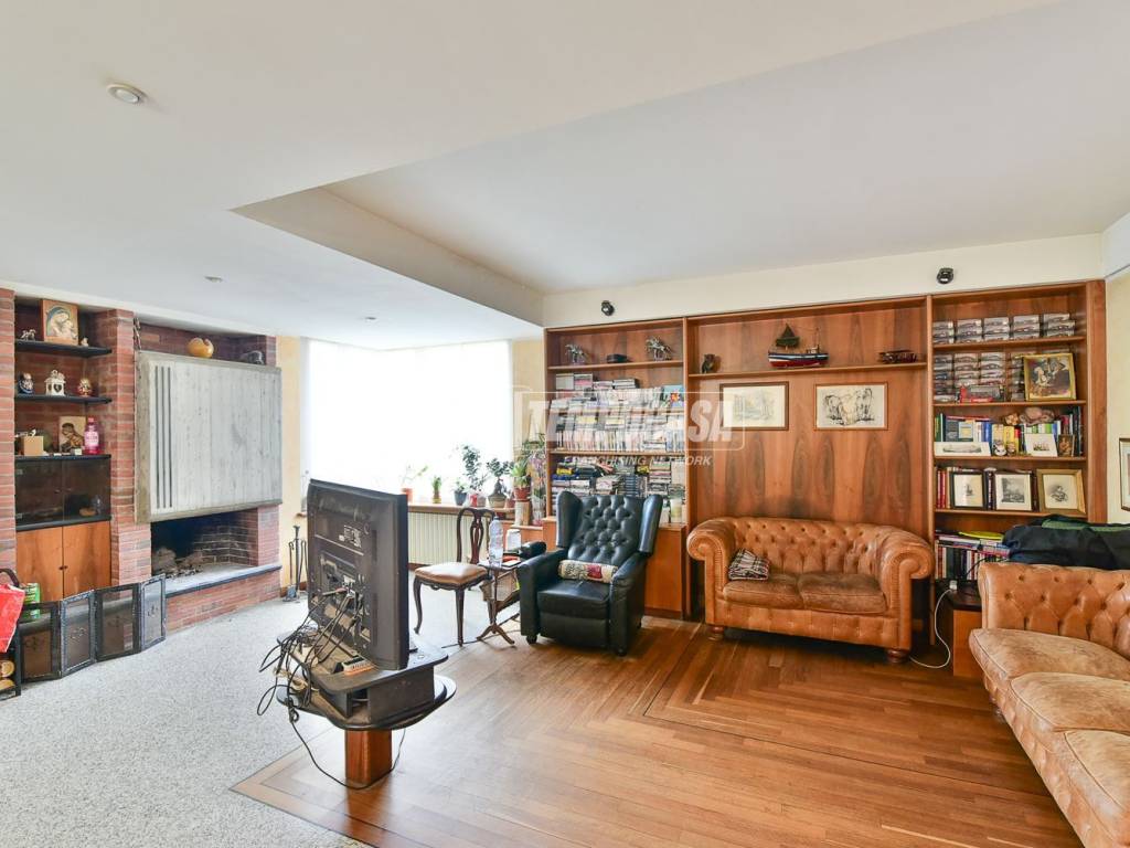 Villa a Senna comasco in Via Canturina Vecchia 32/A - Foto 4