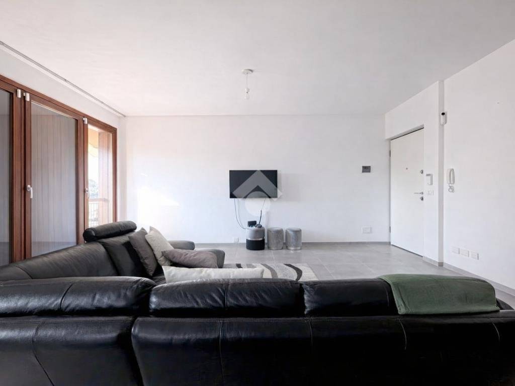 Appartamento a Verona in Via Dei Cipressi, 7 - Foto 2