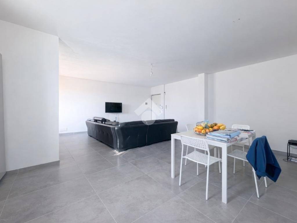 Appartamento a Verona in Via Dei Cipressi, 7 - Foto 4