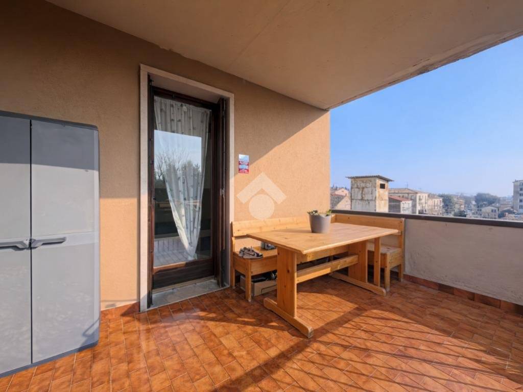 Appartamento a Verona in Via Dei Cipressi, 7 - Foto 5