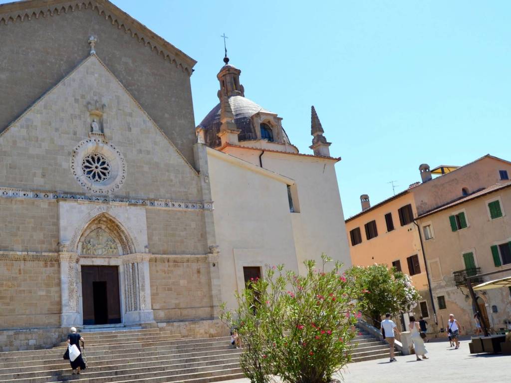 Appartamento a Orbetello in Via Porta Medina - Foto 2