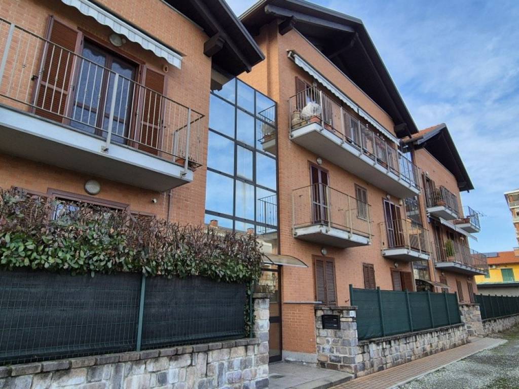 Appartamento a Chivasso in VIA FAVORITA , - Foto 2