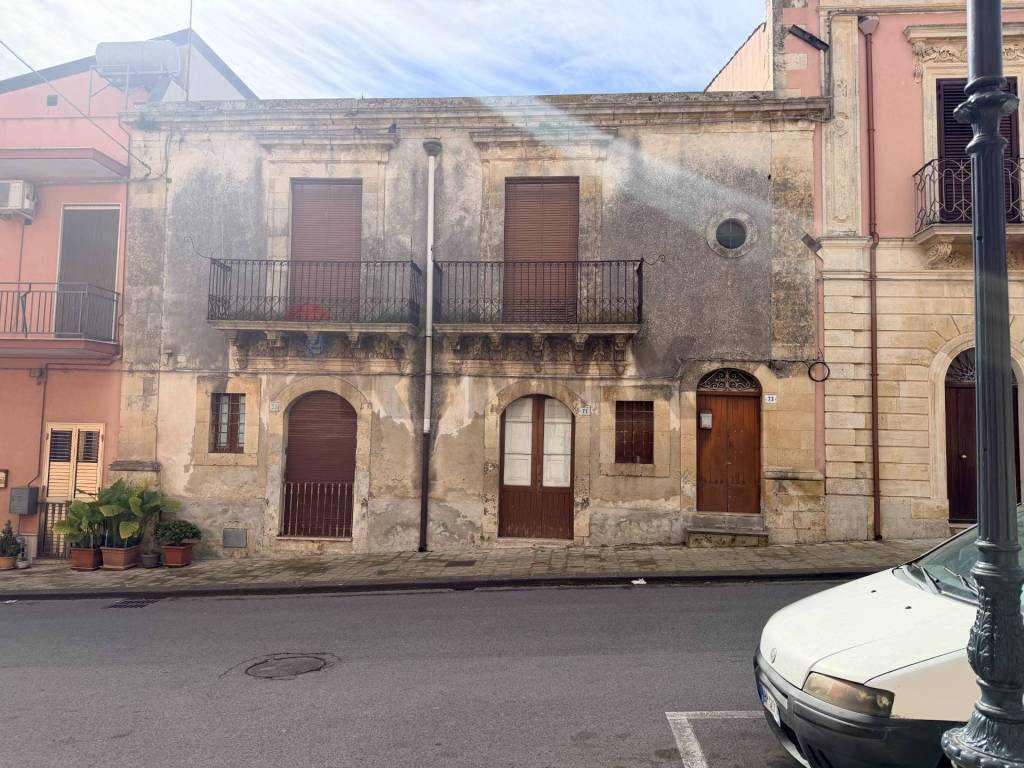 Casa indipendente a Ferla in Via Giuseppe Garibaldi - Foto 3