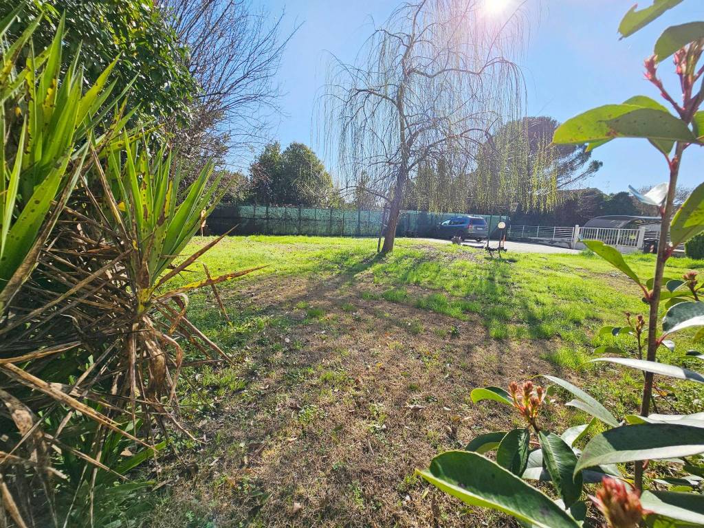 Villa a Campi bisenzio in Via dei Mori - Foto 4