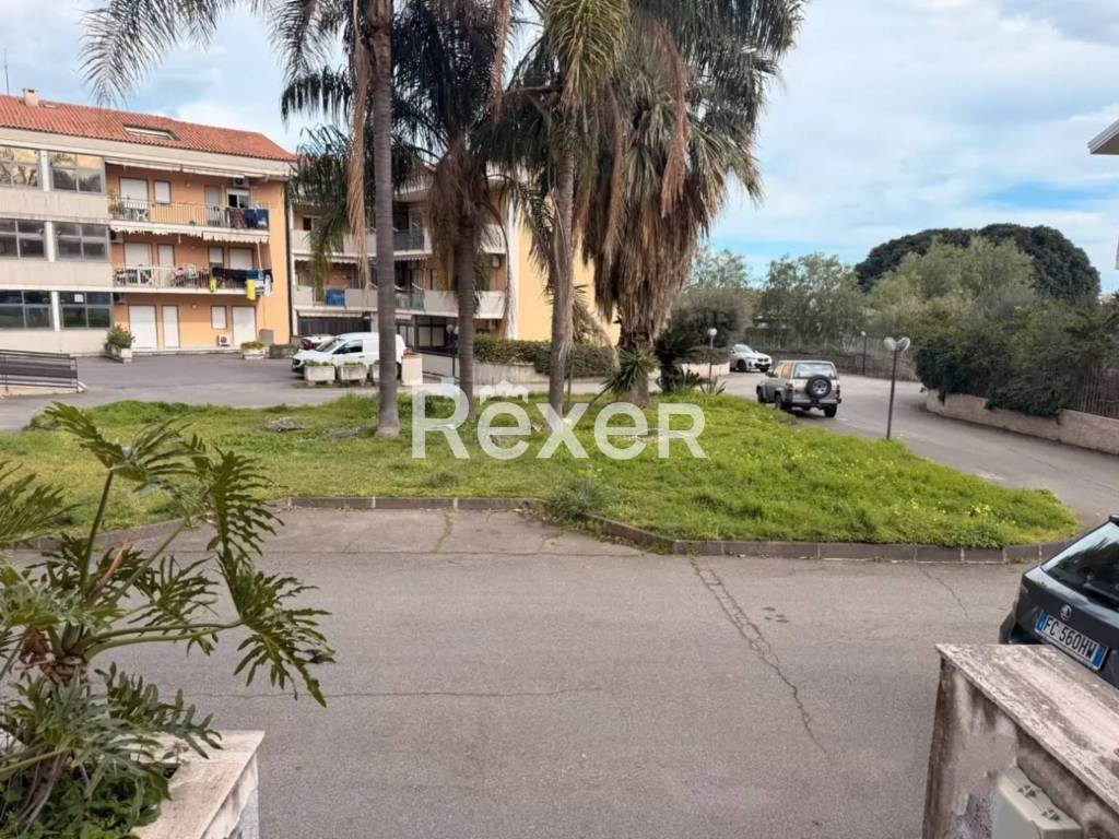 Appartamento a Giarre in Via Enrico Berlinguer - Foto 3