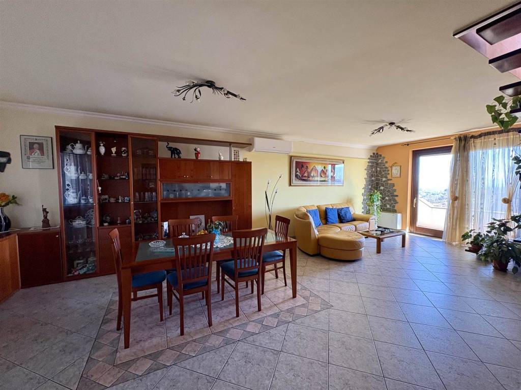 Appartamento a Viterbo in VIA RIGO - Foto 2