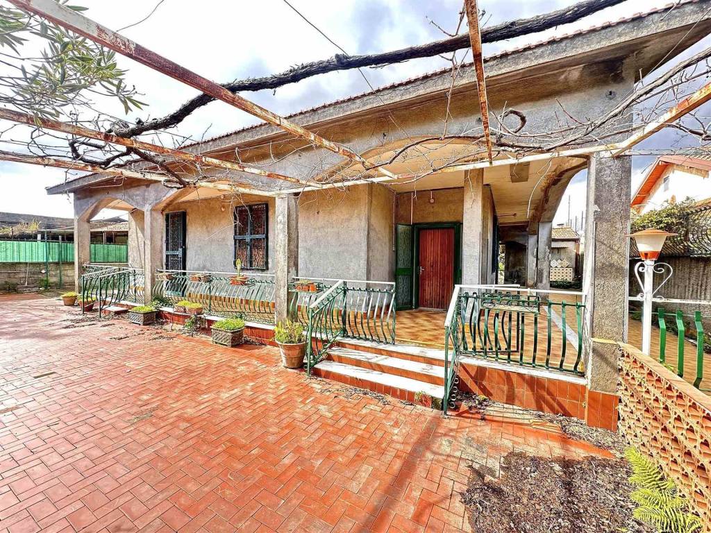 Villa a Belpasso in VIA ENRICO FERMI , 12 - Foto 5