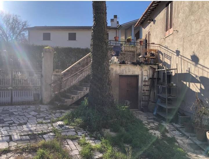 Appartamento a Terni in Strada di Poscargano - Foto 3