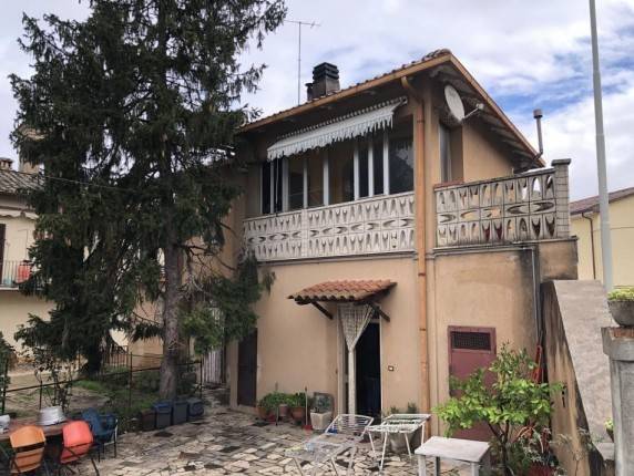 Appartamento a Terni in Strada di Poscargano - Foto 3