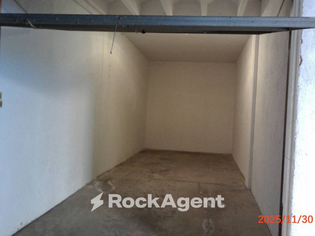 Box / garage a Mantova in Viale Montello, 13 - Foto 3