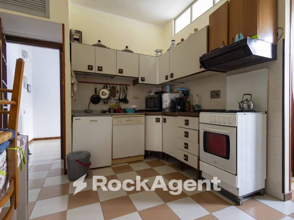 Appartamento a Catanzaro in Via Vincenzo Catalani, 25 - Foto 5