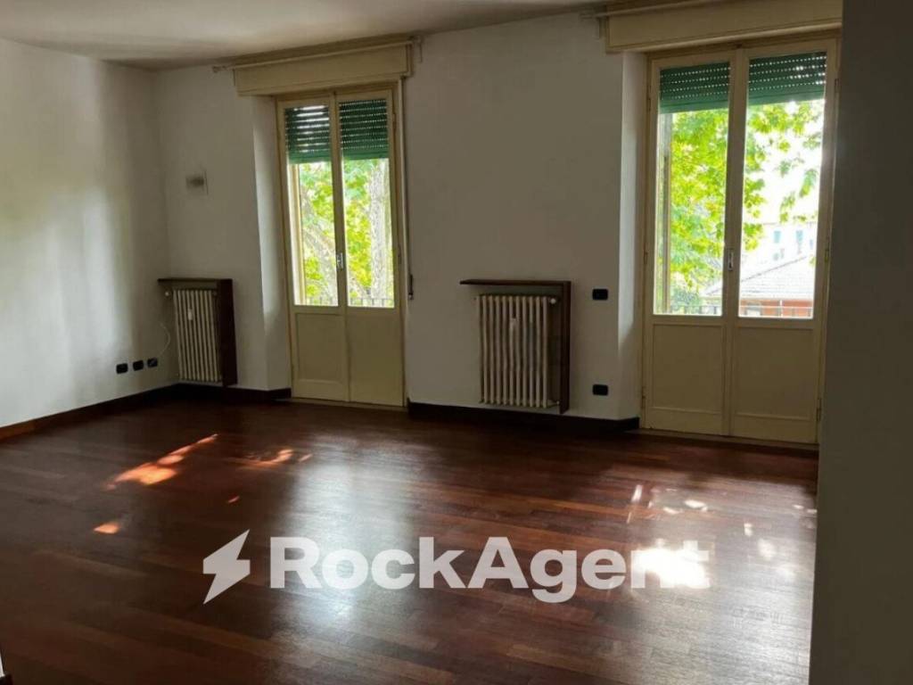 Appartamento a Parma in Via Giuseppe Rondizzoni - Foto 2