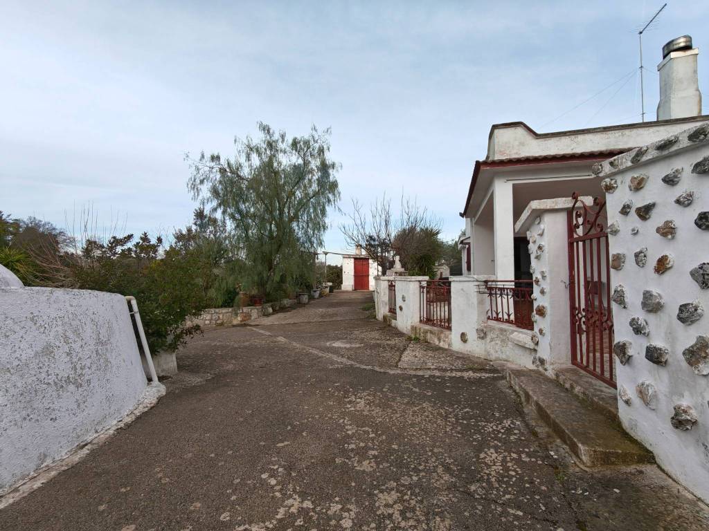 Villa a Ceglie messapica in SS581 - Foto 2