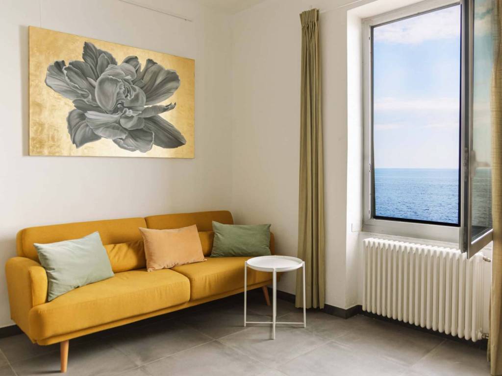 Appartamento a Genova in Via Murcarolo - Foto 2