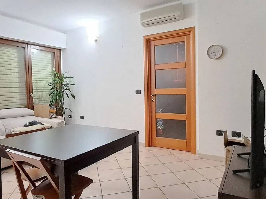 Appartamento a Assemini in Via Parigi, 9 - Foto 2