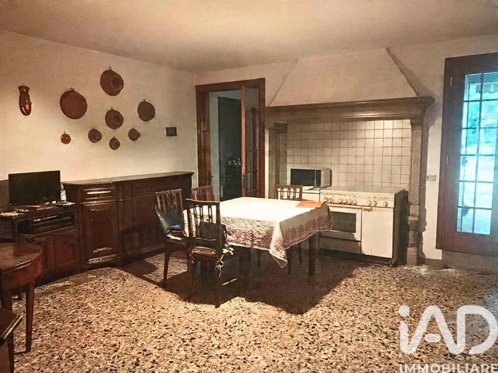 Villa a San zenone degli ezzelini in Via G.Marconi 28 - Foto 3