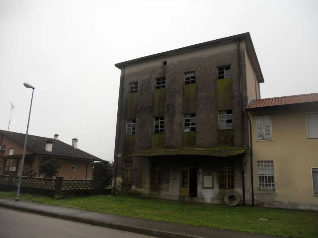 Rustico / casale a Terzo d'aquileia in Viale Xx Settembre, 2 - Foto 3