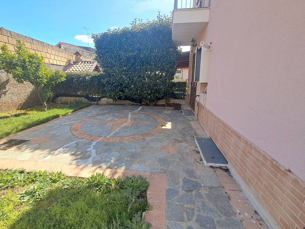 Villa a Tiriolo in Via Sandro Pertini - Foto 2