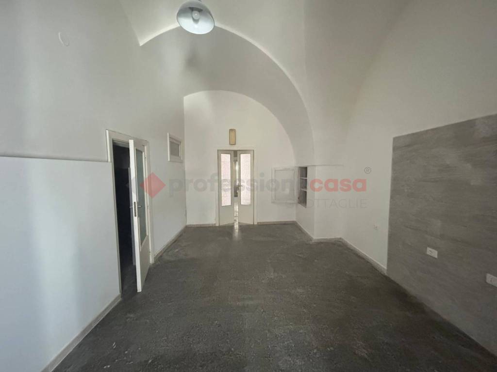 Appartamento a Grottaglie in Via Giuseppe Garibaldi, 37 - Foto 3