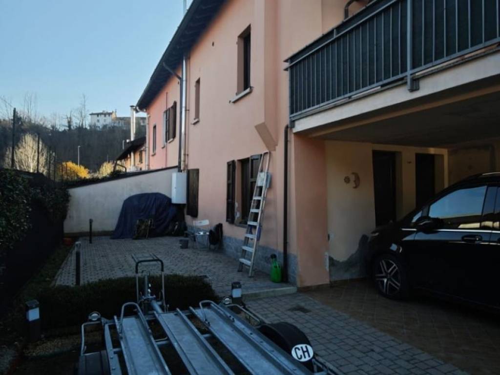 Villa a Como in Via Francesco Confalonieri, 40 - Foto 3