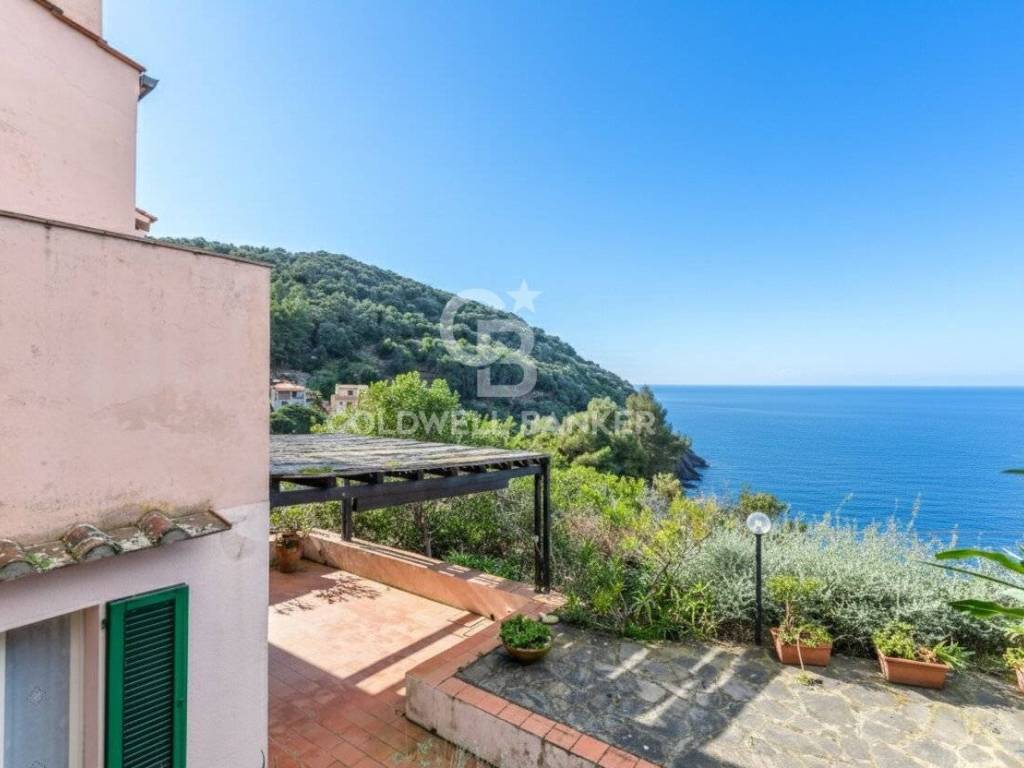 Villa a Marciana marina in Loc. La Cala - Foto 3