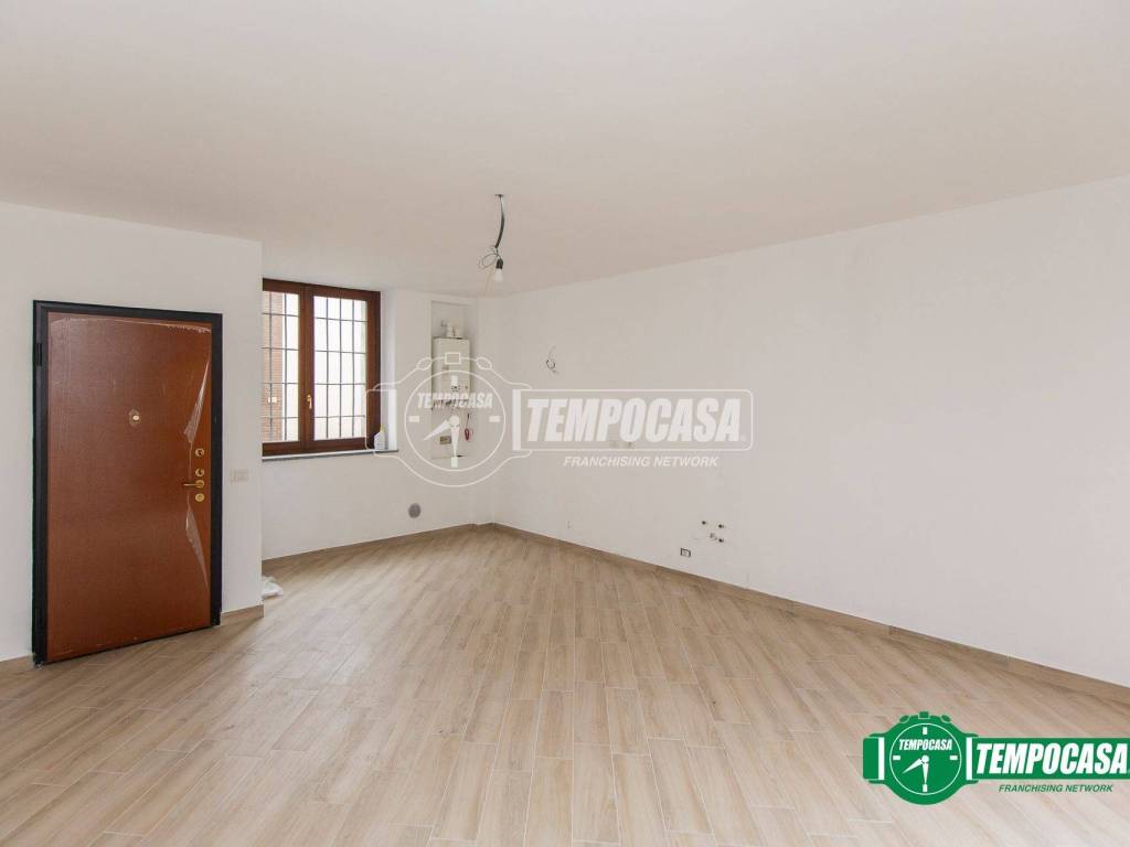 Appartamento a Oleggio in Via Gvglielmo Marconi 9/C - Foto 4