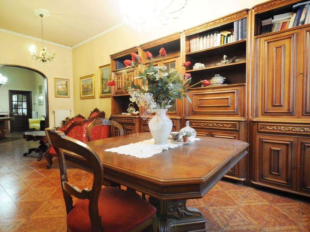 Casa indipendente a Prato in Viale Montegrappa - Foto 4