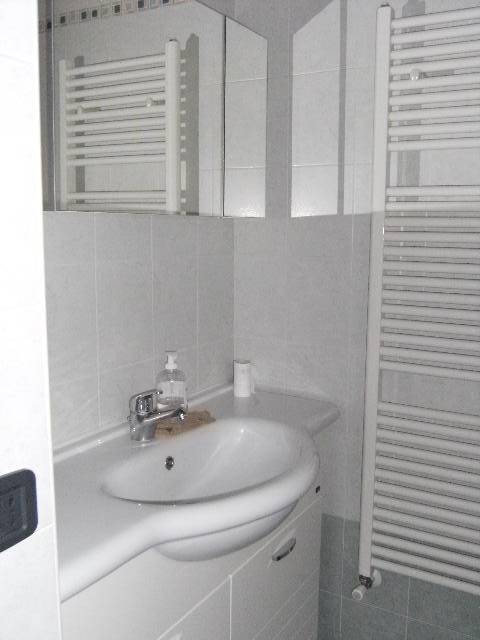 Appartamento a Novara in Via Monte Santo - Foto 5