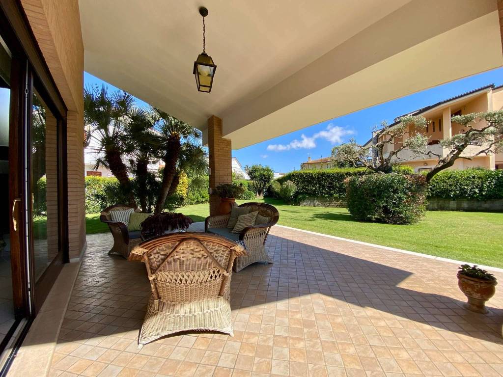 Villa a Sabaudia in via Venezia - Foto 3