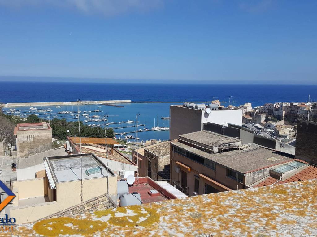 Casa indipendente a Castellammare del golfo in Via Nino Bixio - Foto 2