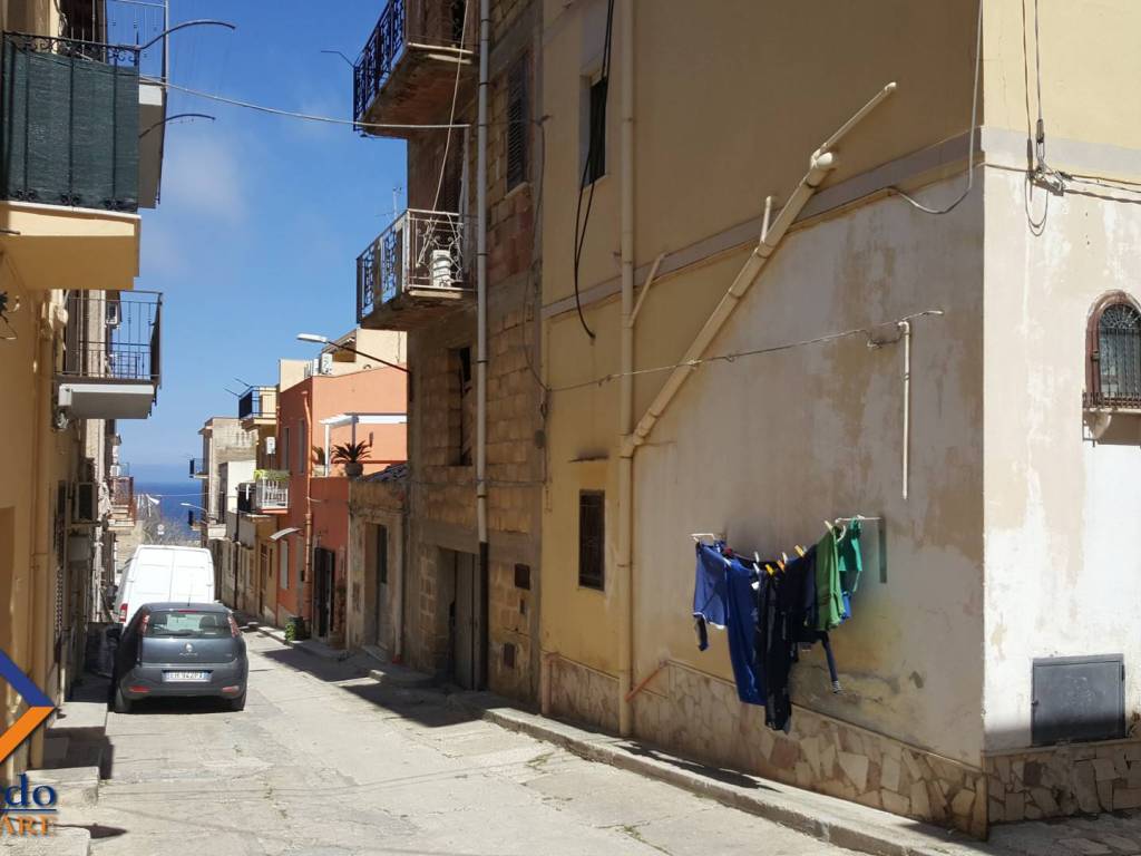 Casa indipendente a Castellammare del golfo in Via Nino Bixio - Foto 3